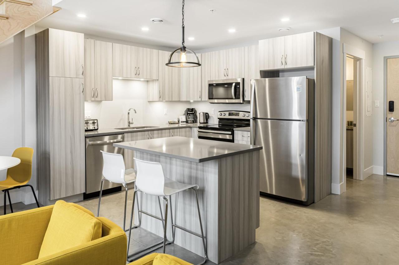 Station 1 By Terra Hospitality Aparthotel Moncton Bagian luar foto