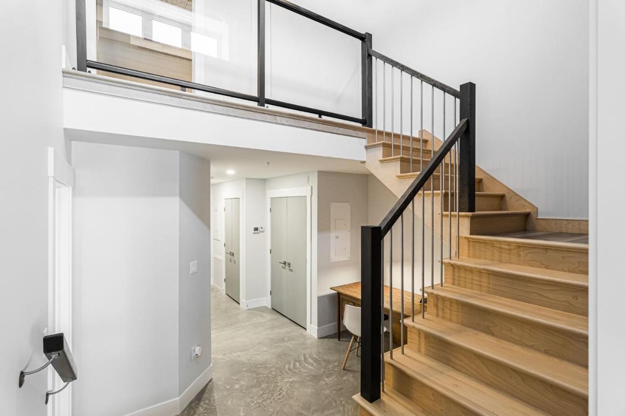 Station 1 By Terra Hospitality Aparthotel Moncton Bagian luar foto