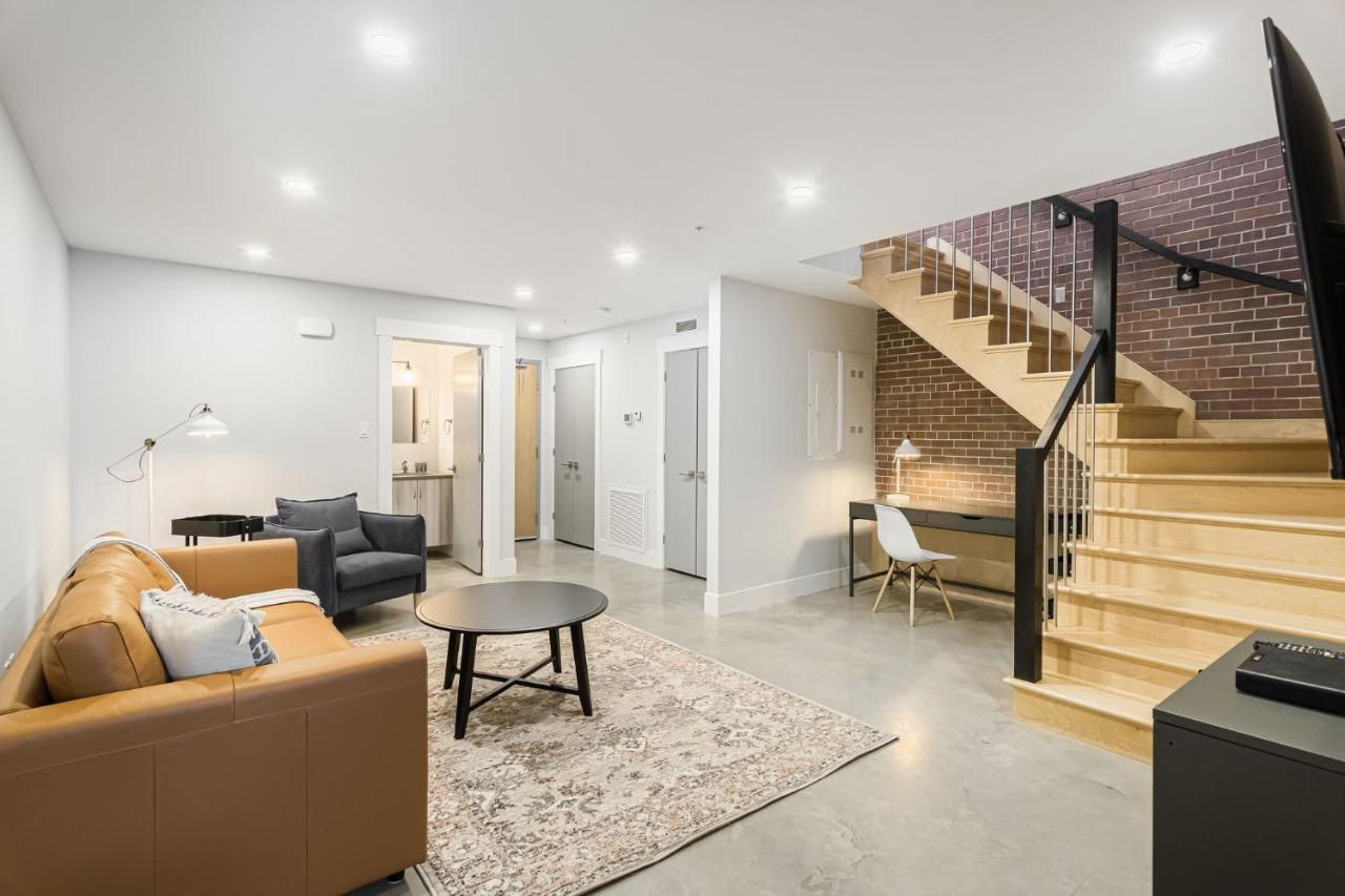Station 1 By Terra Hospitality Aparthotel Moncton Bagian luar foto