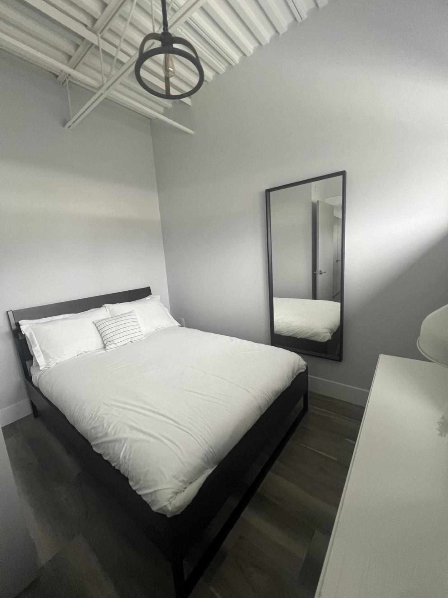 Station 1 By Terra Hospitality Aparthotel Moncton Bagian luar foto